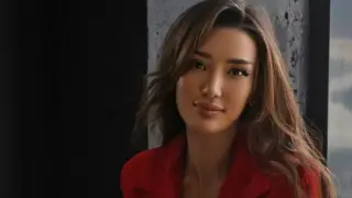 Сабина Алтынбекова показала часы "за 11 миллионов"