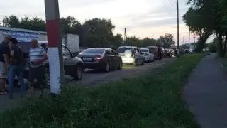 Очереди на газовых заправках образовались в Западном Казахстане