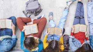 Книга, о которой говорит весь Tik-Tok: почему ее читают зумеры