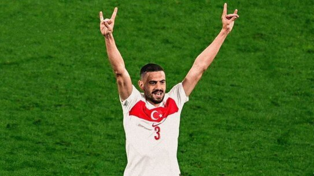 Футболист сборной Турции спровоцировал скандал на Евро-2024, показав 