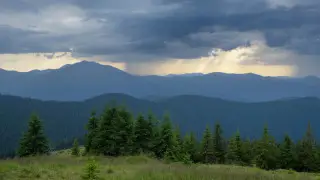 Грозы и прохлада: погода в Астане и Алматы на 3 дня