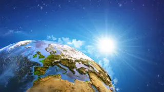 Земля достигнет афелия 5 июля