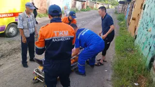 Двое мужчин едва не погибли в гаражном погребе в Петропавловске