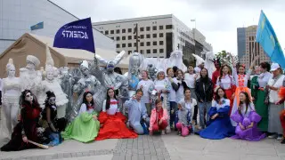 Театральное шествие состоялось на городской площади в Астане