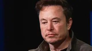 Илон Маск высказался о безопасности использования WhatsApp