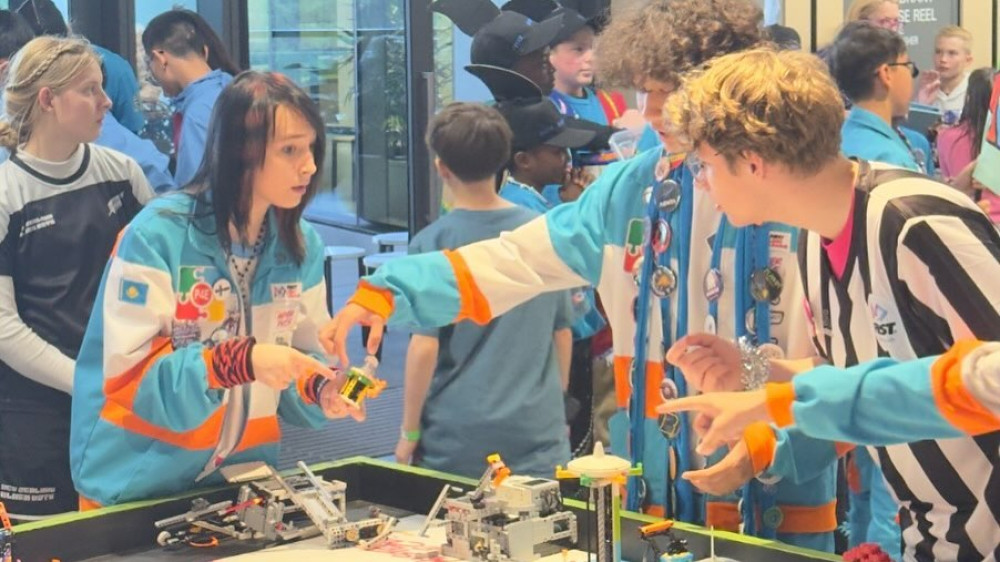 Ребята из сел Жетысу удивили знаниями в робототехнике на чемпионате в Китае