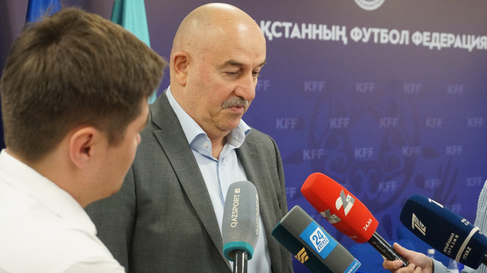 Специфический характер: в КФФ сделали заявление о Черчесове и казахском языке
