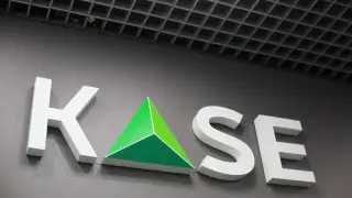 Объединение двух казахстанских бирж "поставили на стоп" из-за санкций