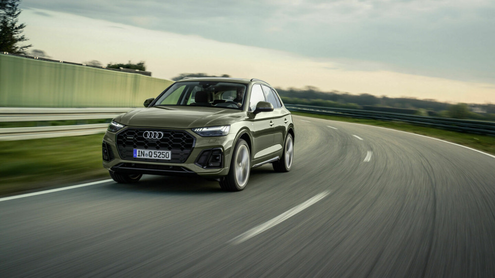 Новые премиальные Audi Q5 и SQ5 уже в Казахстане