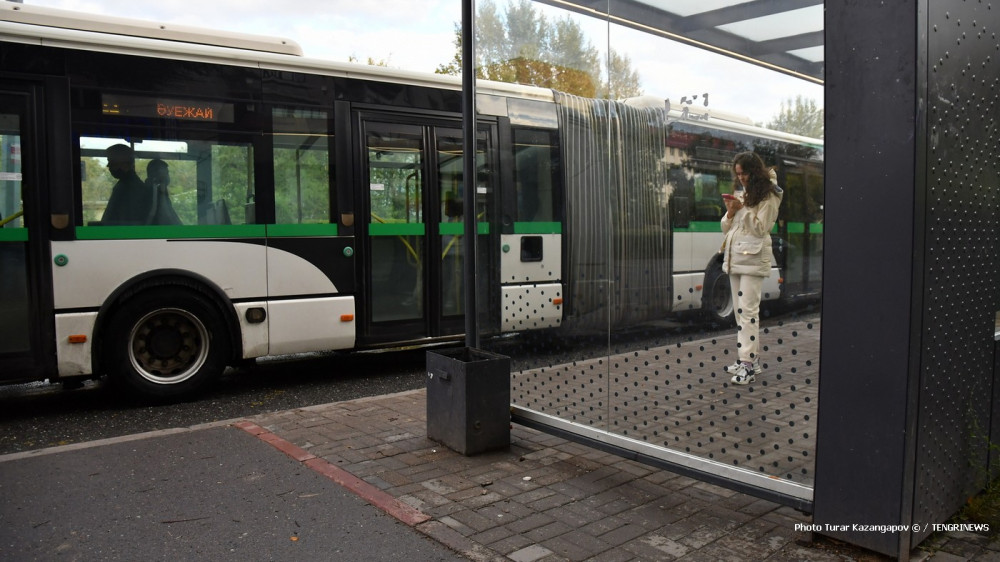 Схему движения популярных автобусных маршрутов временно изменили в Астане