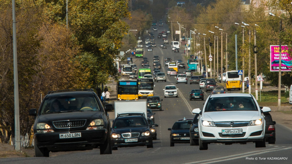 В Казахстане сократилось количество зарегистрированных автомобилей