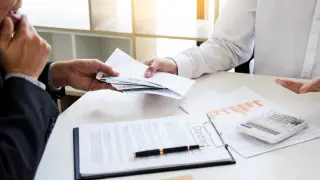 Чьи декларации станут публичными с 2025 года: перечень озвучили в КГД