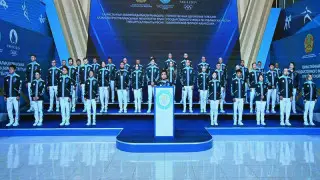 Сборную Казахстана проводили на Олимпийские игры во Францию