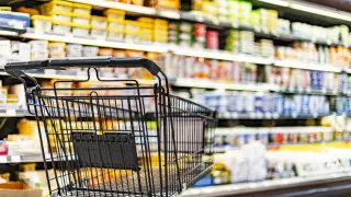Крупные сети супермаркетов наказали в Казахстане