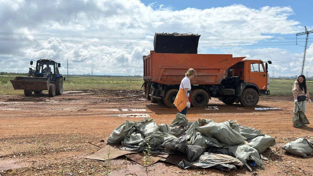 Таза Қазақстан: 28 тонн мусора вывезли из Астаны в ходе экоакции