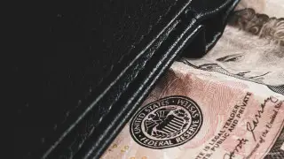 Какой курс доллара установился в Казахстане