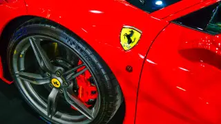 Первый электромобиль Ferrari, как сообщается, дебютирует в 2025 году