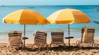 "Война за шезлонги": власти популярного курорта нашли решение