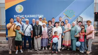 Пострадавшим от паводка жителям ЗКО вручили ключи еще от 65 квартир