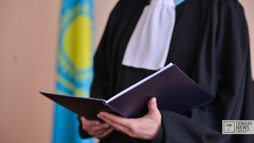 Казахстанец оскорбил судью: как его наказали