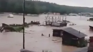 Дамбу на водохранилище прорвало в Челябинской области