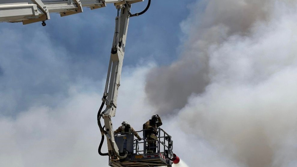 Сера горит в Шымкенте: МЧС обратилось в жителям города