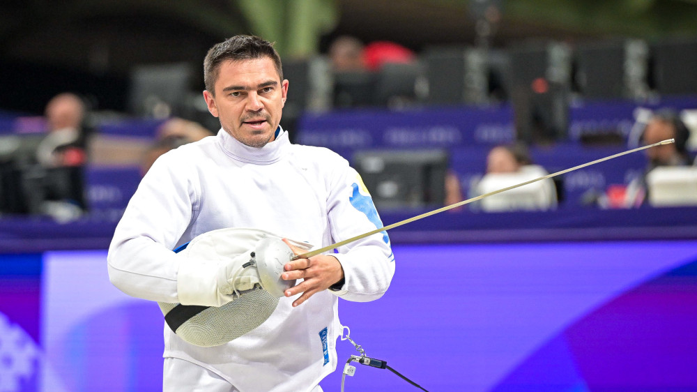 Казахстанец сенсационно победил олимпийского чемпиона из Франции