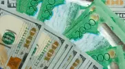 За сколько продают казахстанские тенге за рубежом