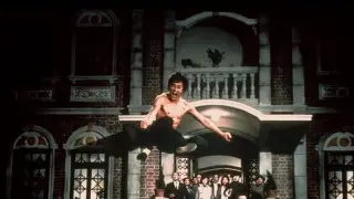 Китаянка подала в суд на коллегу, разбудившего ее приемом кунг-фу