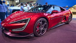 Первый электрический суперкар BYD ушел в производство