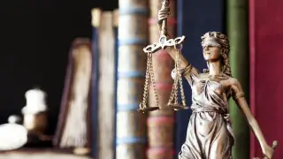 Осуждены директор земельного департамента и его сообщники