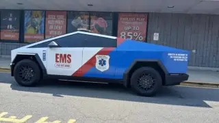 Электропикап Tesla Cybertruck стал каретой скорой помощи в США