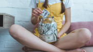 "Как богатые заработали деньги?" Зумеры попросили совета