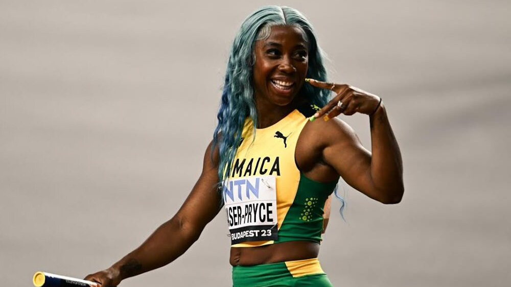 Трехкратная олимпийская чемпионка снялась с полуфинала в 100-метровке после скандала на ОИ