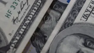 Какой курс доллара установился в Казахстане