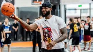 Легендарный баскетболист Леброн Джеймс установил рекорд Олимпиады