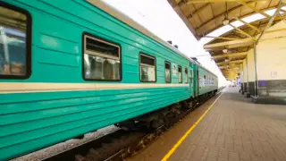 "Окна не открываются": Минтранспорта проверило поезд Костанай – Алматы