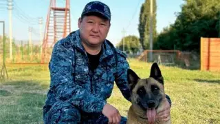 "Выявили тонны наркотиков": кинолог с собакой стали знаменитостями