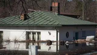 RG Brands и фонд Respublika выплатили еще 412 миллионов тенге пострадавшим от паводков