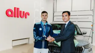 Призеру Олимпиады Нариману Курбанову подарили авто