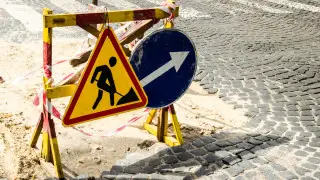 В Алматы продлили ремонт теплосетей: проезд все еще ограничен