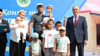 В ЗКО еще 50 пострадавших от паводка жителей получили жилье