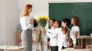 Лучший подарок для учителя назвал министр просвещения