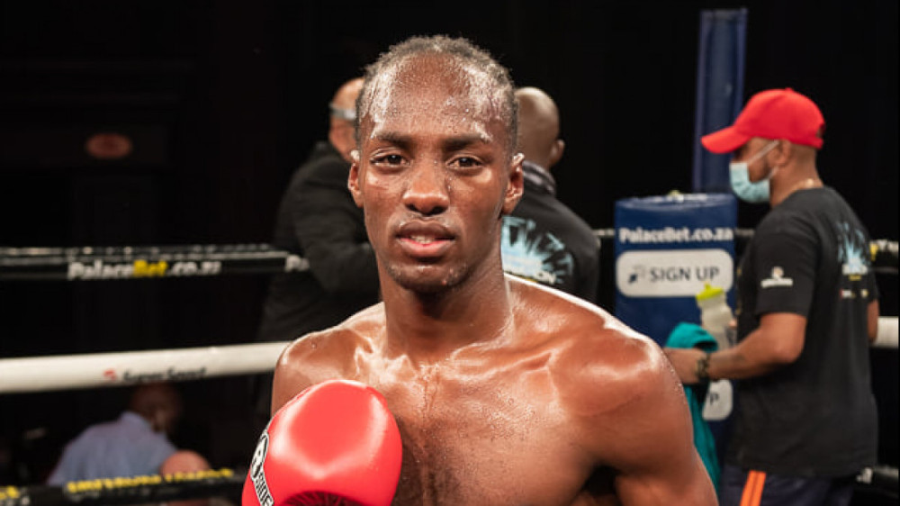 Фото: facebook.com/goldenglovessa