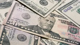 Какой курс доллара установился в Казахстане