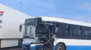 Автобус с пассажирами и фура столкнулись в Актобе
