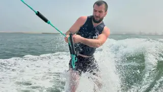 Нурмагомедов спас женщину от смерти на Каспийском море