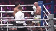 Бой за титул абсолютного чемпиона мира закончился нокаутом в 7-м раунде