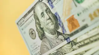 Курс доллара в Казахстане еще немного вырос