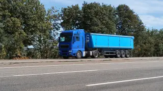 Взвешивать грузовики официально начали в Астане